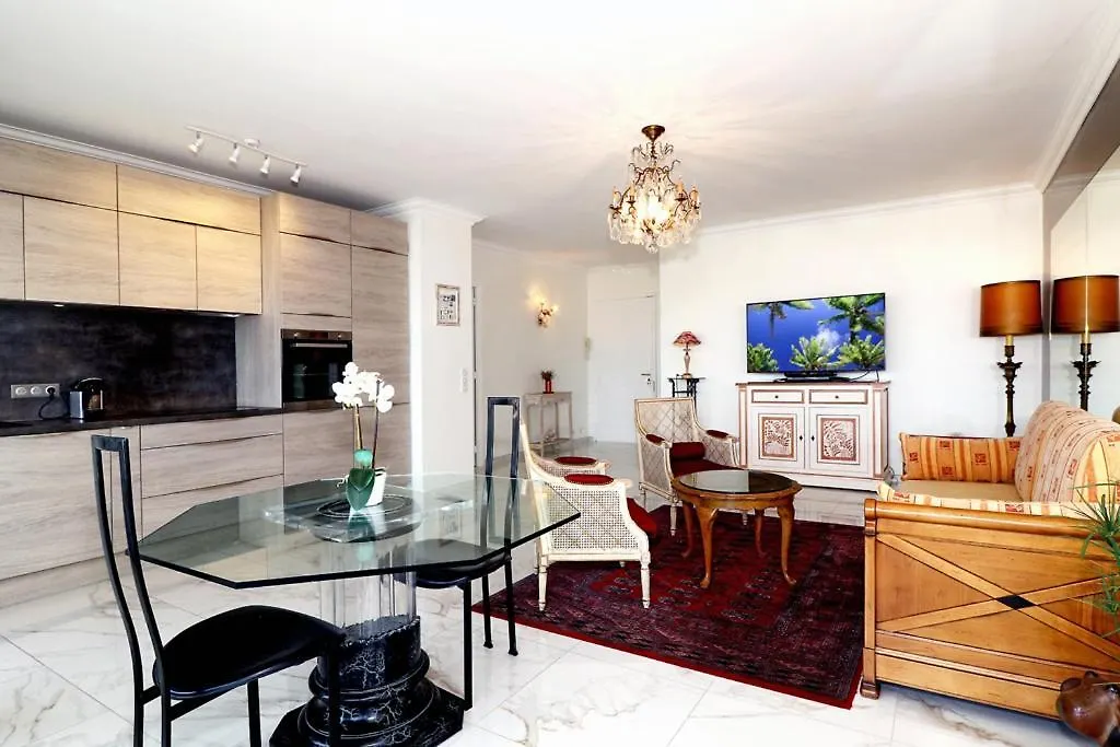 アパート Appartement Chateau De La Mer カンヌ