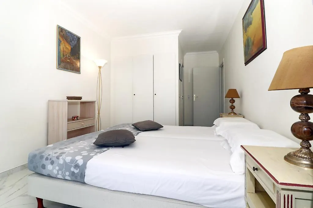 Appartement Chateau De La Mer カンヌ アパート